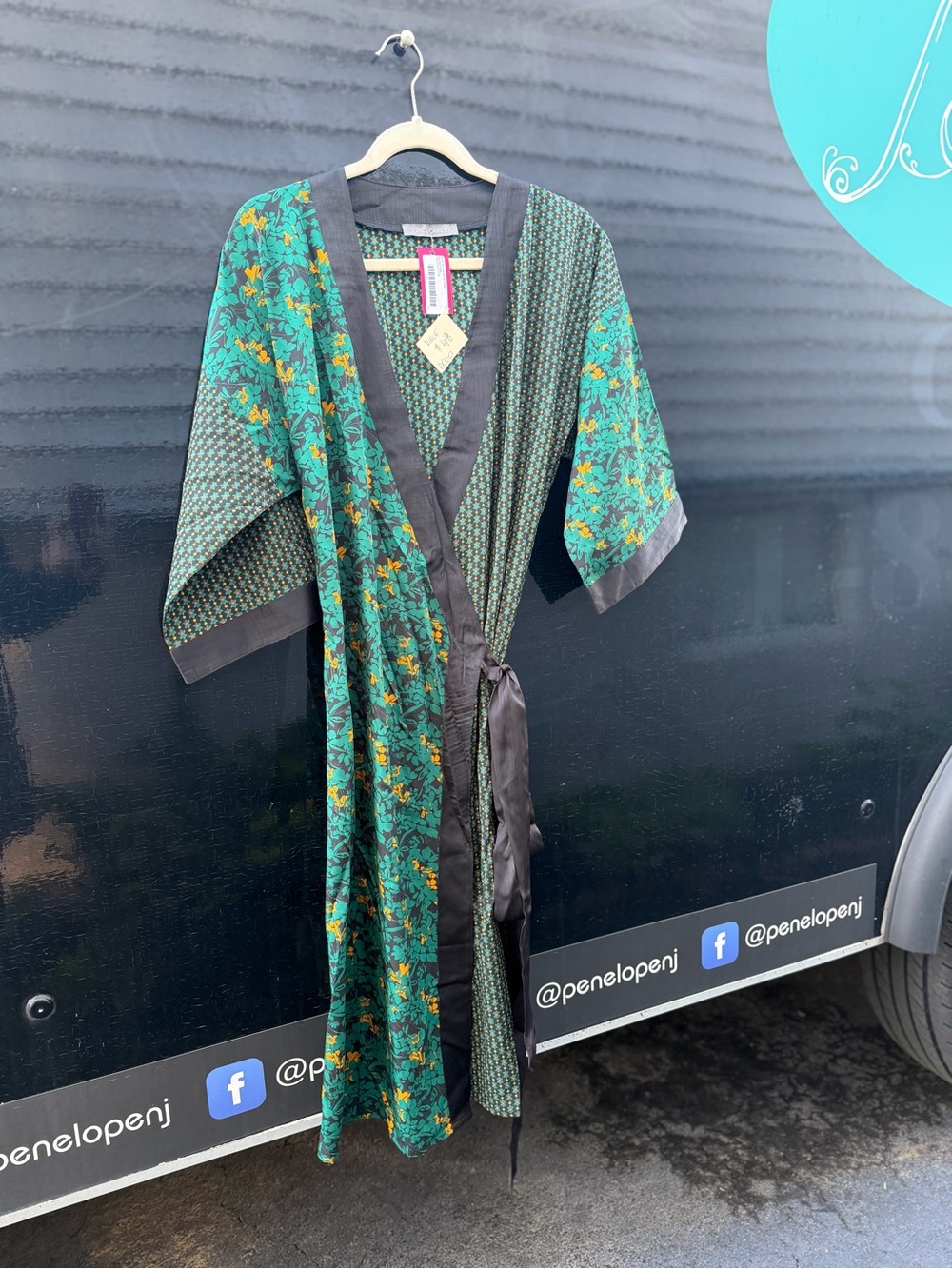 Vince Camuto Green Floral & Geometric Satin-Trim Robe